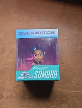 Overwatch Cute But Deadly Peppermint Sombra